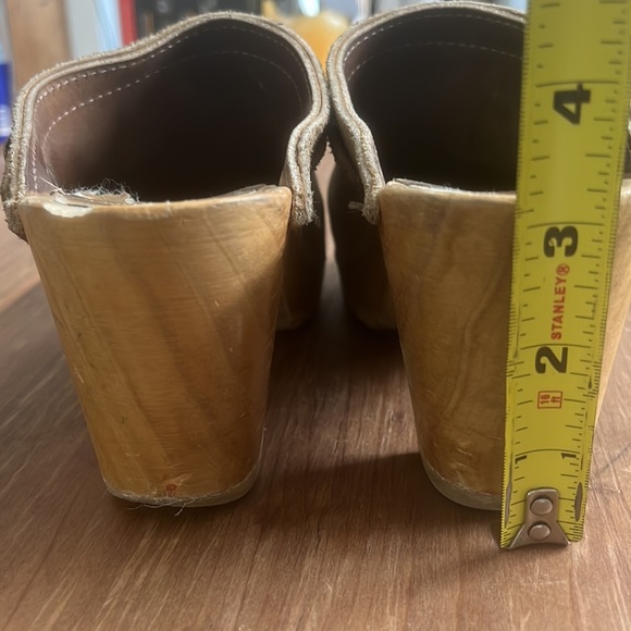 High heel no. 6 suede clogs - Picture 6 of 9